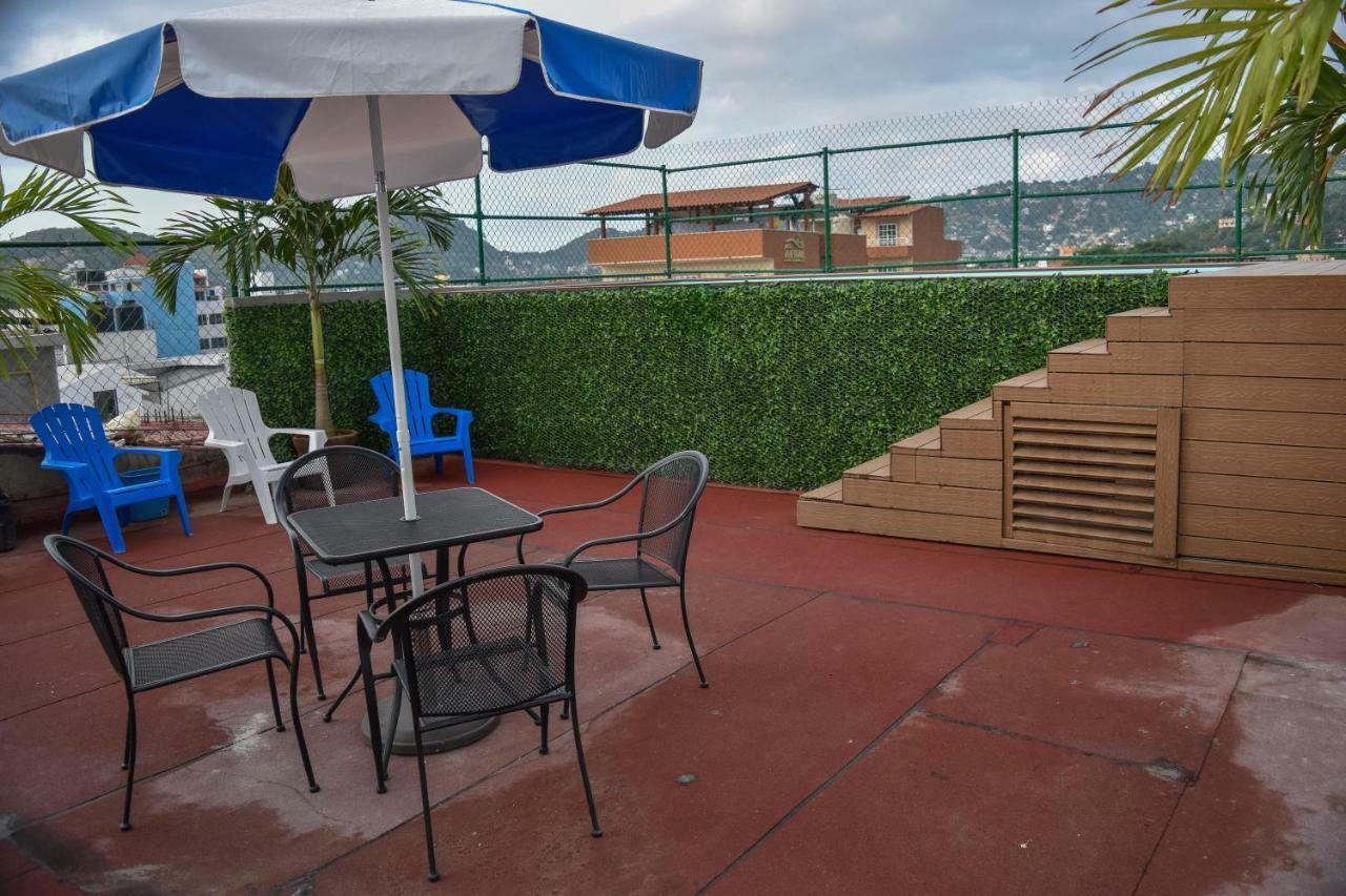 Hotel Gaby Inn Zihuatanejo Bagian luar foto