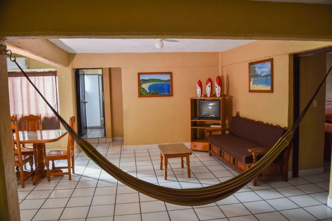 Hotel Gaby Inn Zihuatanejo Bagian luar foto
